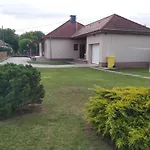 度假居 In - Balaton 18168 *