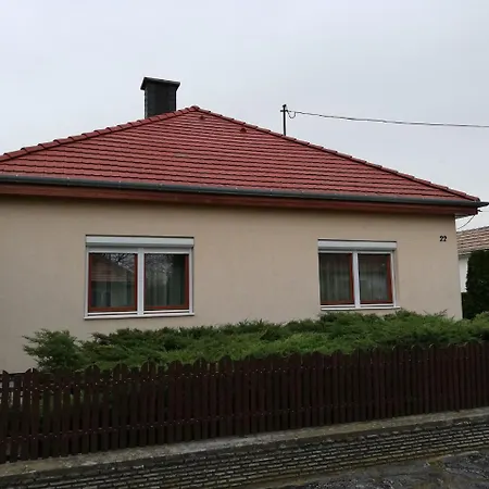 In Balatonboglar/balaton 18168 Holiday home *